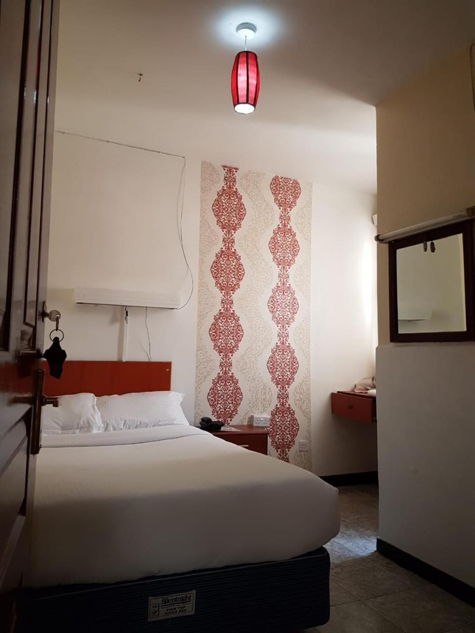 Hotel Embassy Найробі Екстер'єр фото